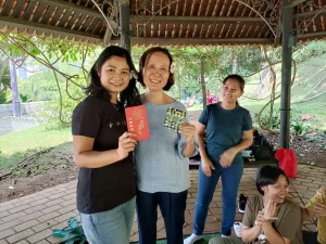 Picnic for Myanmar maids (13) Squoosh