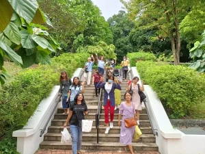 Picnic for Myanmar maids (6) Squoosh